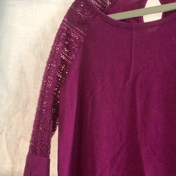 Old Navy comfy violet long sleeve shirt - Picture 2 of 5